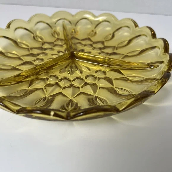 Vintage Fairfield Anchor Hocking 1 divided serving dish 8 3/4" relish  Amber - Picture 3 of 10